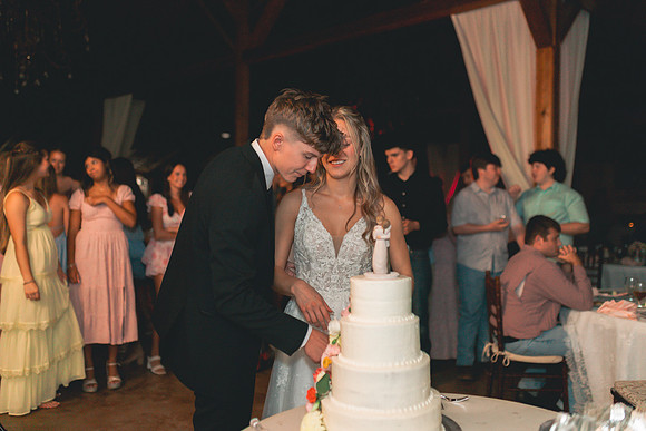 5-17-25_carissa AND JOEL WEDDONG-1644
