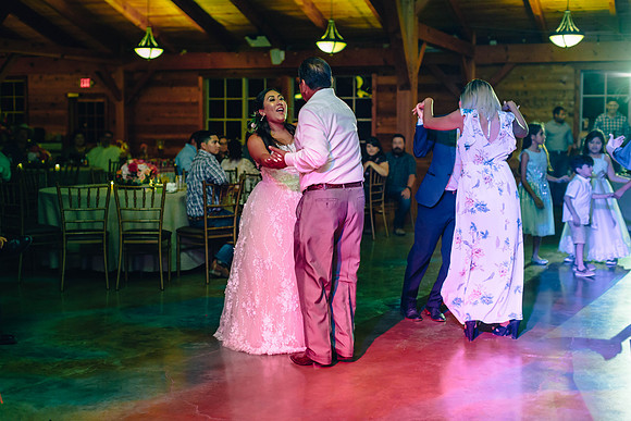 5-19-2018_Leslie and Jason-565-3