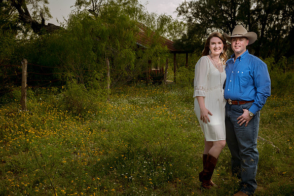 04_01_17 Jennifer and Travis Engagement-66-Edit