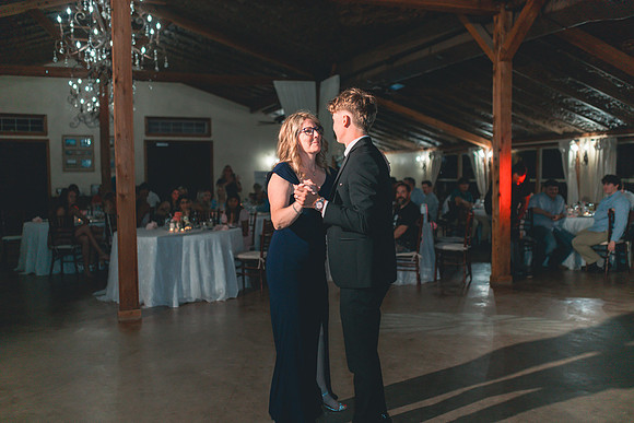 5-17-25_carissa AND JOEL WEDDONG-1220