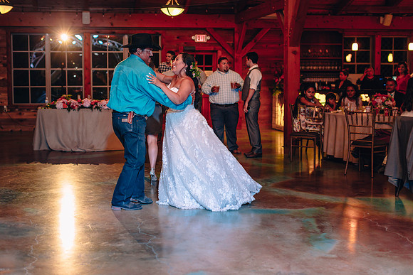 5-19-2018_Leslie and Jason-827-3