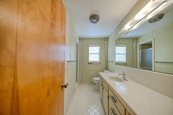 01_24_25 1402 Brentwood-141_HDR