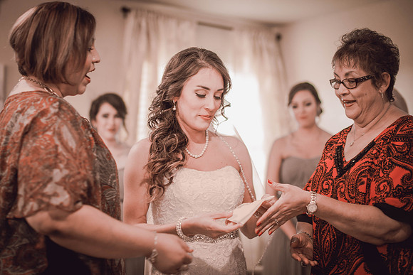 11_05_16 Christina Ruiz Wedding Getting Ready-565
