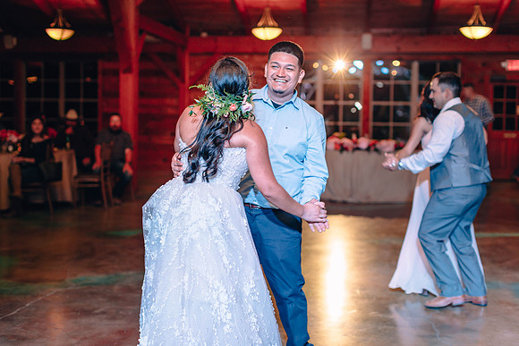 5-19-2018_Leslie and Jason-904-3