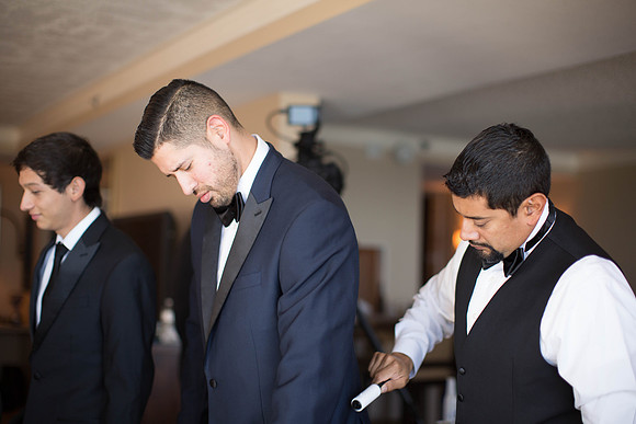 10_22_16 Candice & Anthony Wedding Getting Ready-524