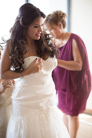 10_22_16 Candice & Anthony Wedding Getting Ready-587