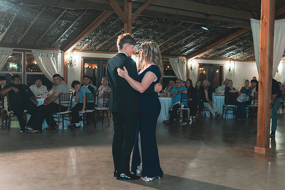 5-17-25_carissa AND JOEL WEDDONG-1508