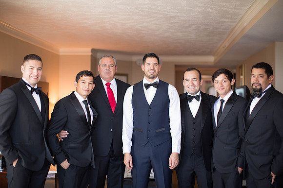 10_22_16 Candice & Anthony Wedding Getting Ready-548