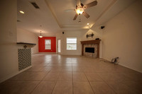 08_29_16 Amy Henderson Wind Hollow Dr-7LRE1